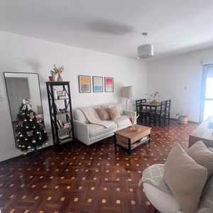 Venta Apartamento 2 Dormitorios Con Patio, En Villa Muñoz