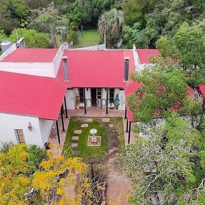 Venta De Casa Y Terreno En Punta Ballena