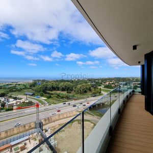 Venta Apartamento 3 Dormitorios En Carrasco
