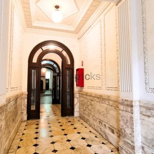 Venta De Apartamento 2 Dormitorios En Ciudad Vieja