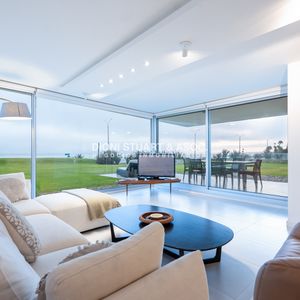Apartamento En Venta - Lumiere - 3 Dormitorios En Suite + Dep. Serv - Playa Mansa