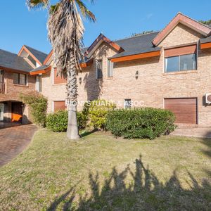 Venta Casa 7 Dormitorios Playa Mansa A 1 Cuadra Del Mar