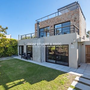 Alquiler Temporada Casa Punta Del Este 3 Dormitorios En Suite - En La Peninsula