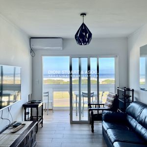 Alquiler Anual O Invernal - Apartamento 2 Dormitorios - Frente Al Mar - Playa Brava - Todo Reciclado !!