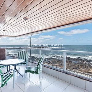 Edificio Carmel - Apartamento De 3 Dorm Y Dependencia - Punta Del Este