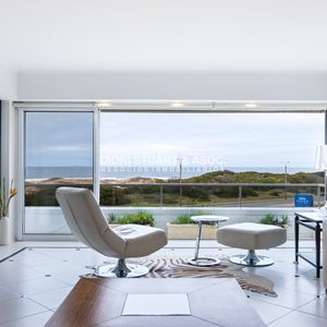 Departamento En Venta En Playa Brava Primer Linea 4 Dormitorios En Suite - Edificio Aguas Azules