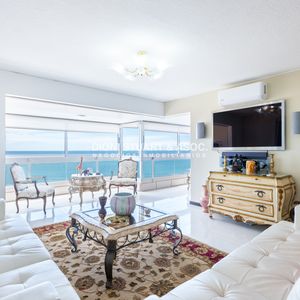 Alquiler Anual Apartamento De 3 Dormitorios Y Dependencia - Punta Del Este - Playa Mansa