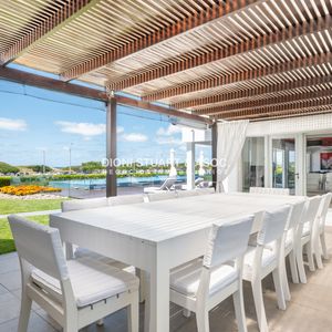 Casa En Venta Primera Linea Playa Brava
