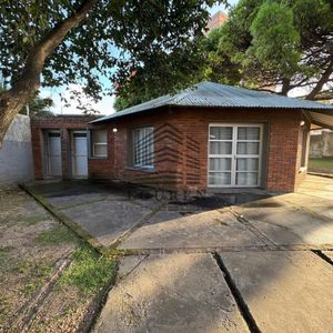Venta Apartamento 2 Dormitorios Con Cochera. Buceo