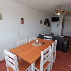 Apartamento En Venta De 4 Dormitorios C/ Cochera En Pando
