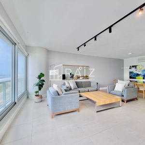 Moderno Apartamento De 2 Dormitorios En Le Parc, Playa Brava. Punta Del Este
