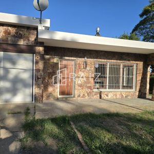 Venta Casa 2 Dormitorios Pinares