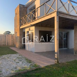 Casa En Venta 2 Dormitorios Balneario Bs As