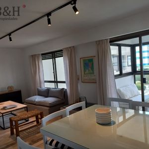 Apartamento De 3 Dormitorios Con Servicio De Mucama Todos Los Días!!