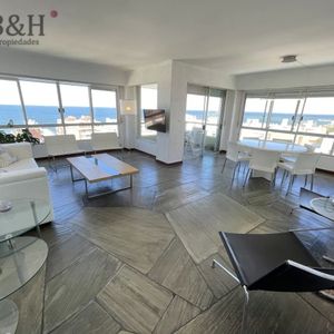 Apartamento De 3 Dormitorios En Península, Punta Del Este Con Vista Al Mar