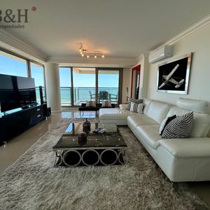 Apartamento En Venta De 4 Dormitorios En Exclusiva Torre En Playa Brava!