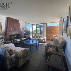 Casa De 3 Dormitorios En Alquiler Anual - Punta Del Este