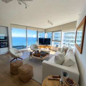 Apartamento De 2 Dormitorios En Alquiler, Torre Trump Punta Del Este
