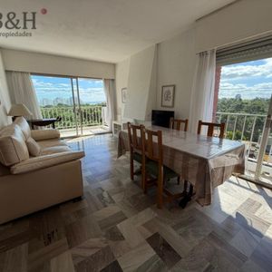 Apartamento 2 Dormitorios Y Medio -  Piso Alto Punta Del Este