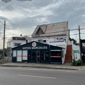Oportunida Inversores !!!! Local Con Casa. Zona Comercial La Barra .