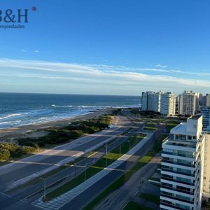 Apartamento En Venta Playa Brava - Piso Alto En Tiburon II
