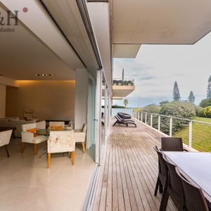 Apartamento Exclusivo En Venta En Primera Línea De La Brava