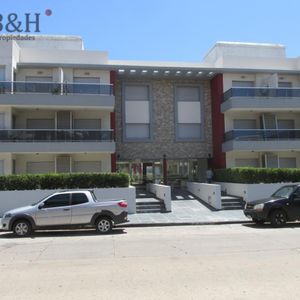 Península Con Vista Al Puerto