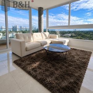 Apartamento Aidy Grill  3 Dormitorios A La Venta