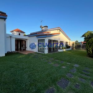 Venta. Fabulosa Casa En Lomas De Solymar. 4 Dormitorios. 4 Baños
