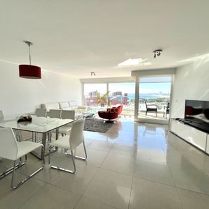 Apartamento En Venta Y Alquiler Anual Playa Mansa, Punta Del Este