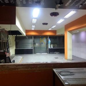 Local Comercial En Venta - 400 M² Sobre 8 De Octubre