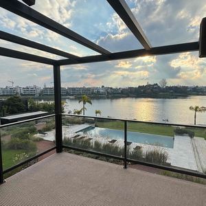 Monoambiente Sobre El Lago