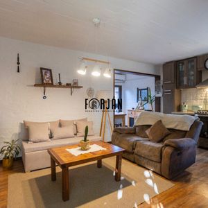 Casa En Venta C/ Cochera En Solymar