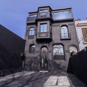 Casa En Venta C/ Cochera En Buceo