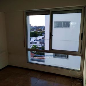 Apartamento.1dormitorio,C/ Garaje Y Balcón V. Dolores
