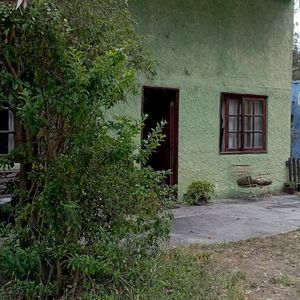 Casa Tipo Cabaña Dos Plantas, 2 Dormitorios, Cochera
