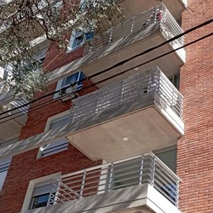 Apartamento 1 Dormitorio, Edificio De Calidad, Gala Pop; S/bvar Artigas Casi Tres Cruces