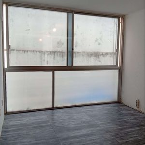 Apartamento  Piso Medio En El Centro De Ciudad Vieja