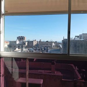 Amplio Apartamento Cuarto Piso En El Centro De Ciudad Vieja