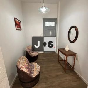 Vendo Apartamento 2 Dormitorios En El Centro Con Patio