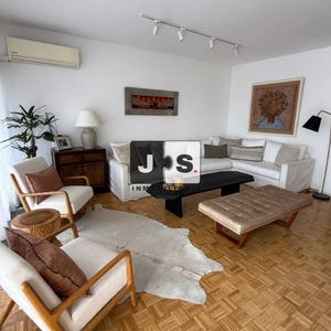 Alquiler Apartamento 2 Dormitorios 2 Baños En Pocitos  C/ Cochera