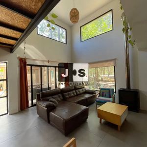 Venta Casa 3 Dormitorios C/ Cochera En Balneario Argentino