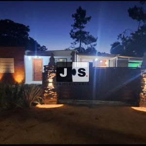 Casa En Venta C/ Cochera En Parque Del Plata