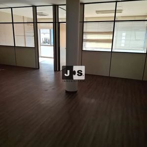 Oficina En Alquiler Ubicado En Centro