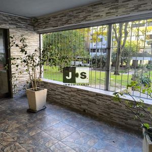 Apartamento En Alquiler C/ Cochera En Malvin Norte