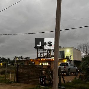 Vendo Casa 2 Dormitorios C/cochera 2 Pisos En Neptunia, Canelones