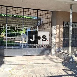 Casa En Alquiler C/ Cochera En Unión