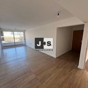 Alquilo Apartamento 3 Dormitorios Y Servicio Con Garaje Doble Buceo
