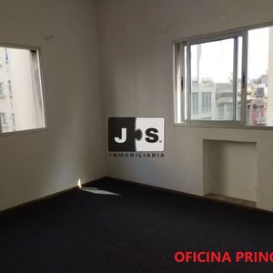 Oficina En Alquiler Ubicado En Ciudad Vieja