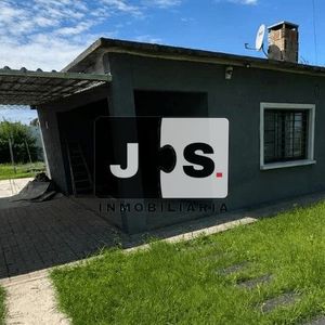 Casa En Venta C/ Cochera En Barros Blancos